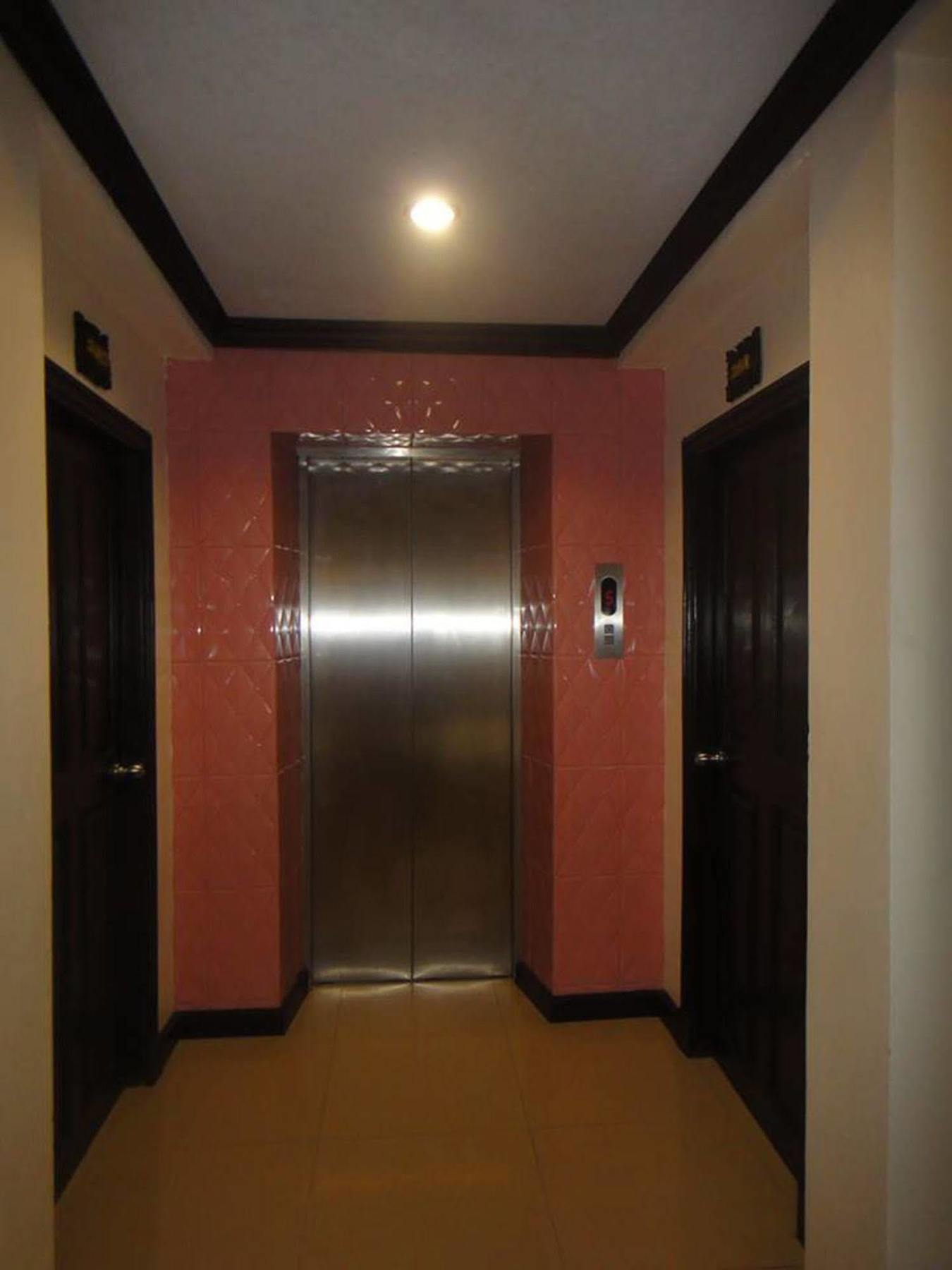 Safe House Hostel Patong Экстерьер фото