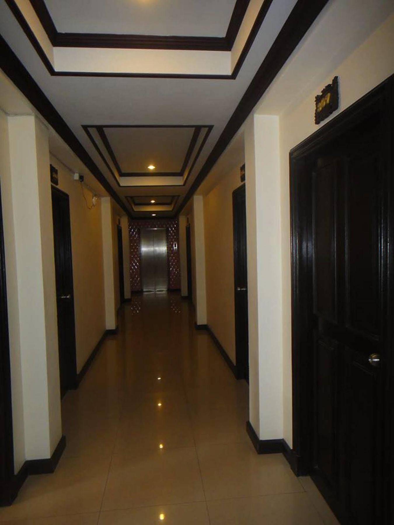 Safe House Hostel Patong Экстерьер фото